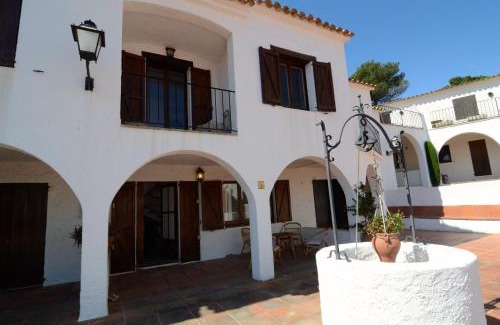 Pals House | Plaça Dels Pous 3