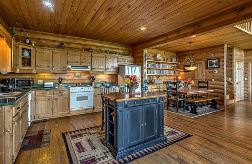 My Mountain Cabin | Plane View - Mountain View | Pet Friendly | Hot Tub | Pool Table | Screened Porch