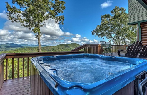 My Mountain Cabin | Plane View - Mountain View | Pet Friendly | Hot Tub | Pool Table | Screened Porch
