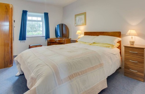 Caergeiliog House | Plas Bach in the beautiful Holyhead
