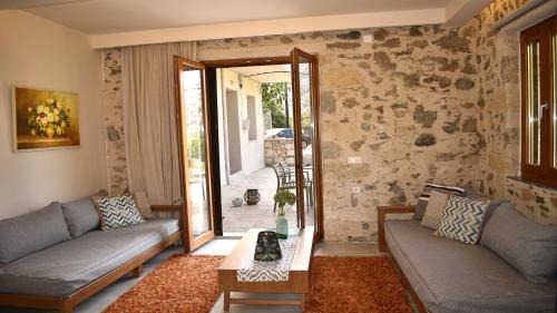Meskla Villa | Platanus House