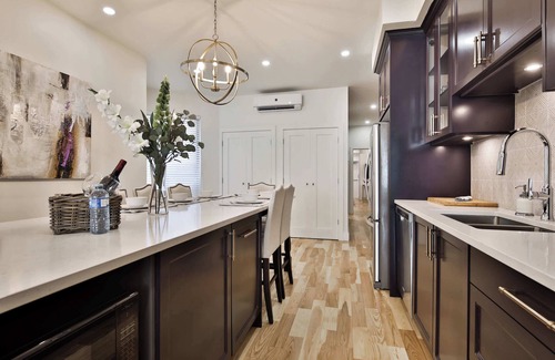 Mile End Apartment | Plateau Mt Royal-Mile End |3BDRS-2BA&Parking