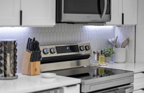 Richardson House | Platinum Escape: Heated Pool, Spa, Game Room, Golf, and Infrared Sauna