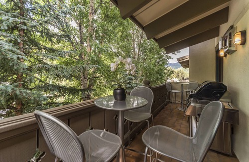 Vail Condo | PLATINUM RATED LUXURY CONDO IN VAIL VILLAGE WITH AC AND SKI LOCKER NEXT TO LIFT