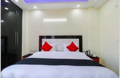 Greater Noida Hotel | PLAY EXPO STAY ANSAL GOLF LINK 1 - couple friendly
