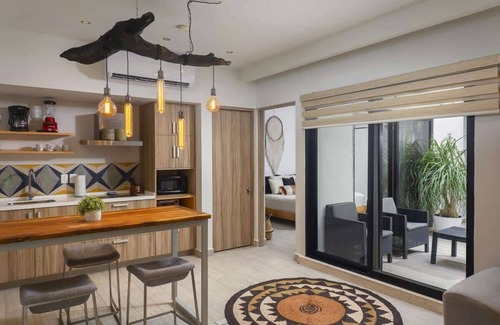 Jimenez Apartment | Playa del Carmen Apt: Pool, Backyard & Garage
