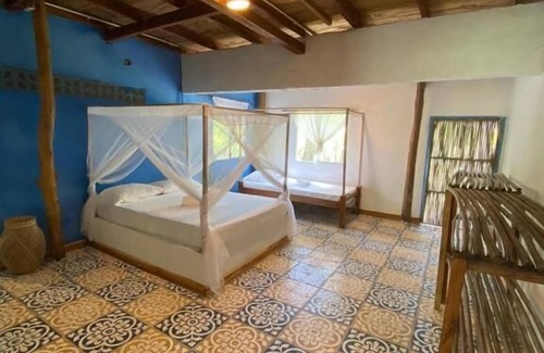 Monitos Hotel | Playa Jaguar Beach club