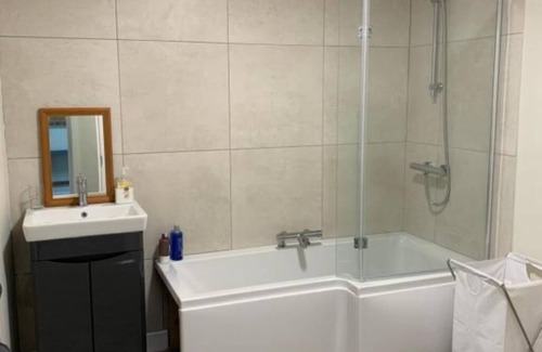 Bangor Apartment | Plaza suite 61 Bn