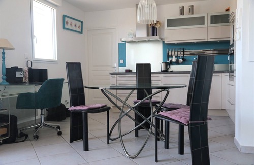 Les Sables d'Olonne Apartment | Pleasant 60m² + large terrace 40 m², panoramic view, south-west exposure
