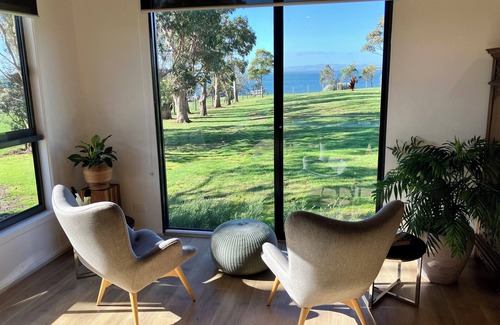 Rhyll Cottage | Pleasant Point Cottage - an exclusive Phillip Island seaside haven