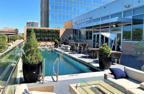West Plaza Hotel | Pleasant Stay! 3 Comfortable Units, Pool, Pets Allowed, Near Fountain of Neptune