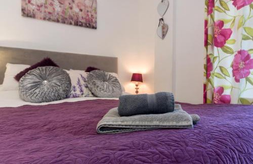Skegness Apartment | Pleasure beach apartment with garden
