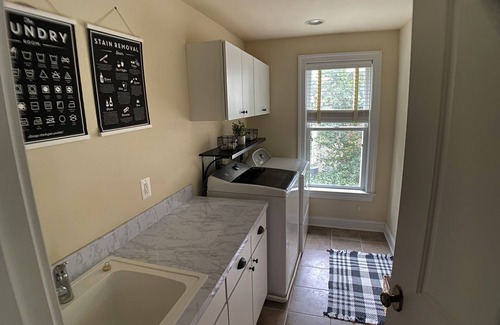 Annapolis House | Plenty of space for the whole family! Close to Stadium, USNA and Downtown