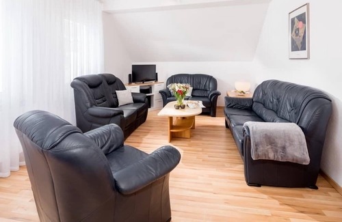 Norderney House | Plenty of space for up to 8 people in a prime location