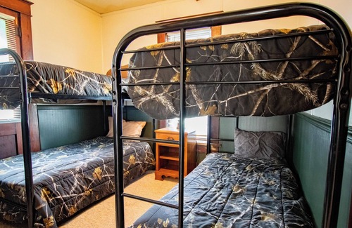 Maitland House | Plenty of space near wildlife and Northwest Missouri State