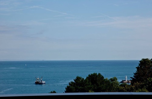 Brixham Apartment | Plover 2 - The Cove - sleeps 4 guests in 2 bedrooms