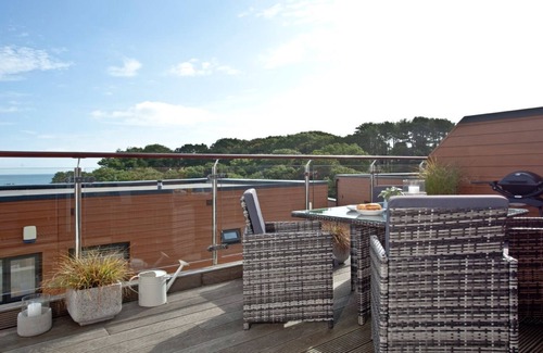 Brixham Apartment | Plover 2 - The Cove - sleeps 4 guests in 2 bedrooms