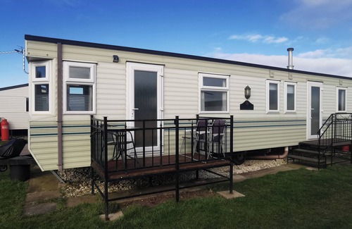Ingoldmells Ski Chalet | Plum 1 Coral Beach Ingoldmells 3 bed 8 berth