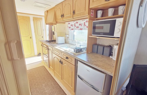 Ingoldmells Ski Chalet | Plum 3 Coral Beach Ingoldmells 2 bed 6 berth