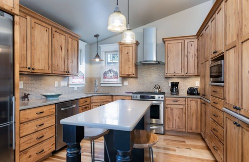 Historic District House | Plum Cottage: Gorgeous Historic Home