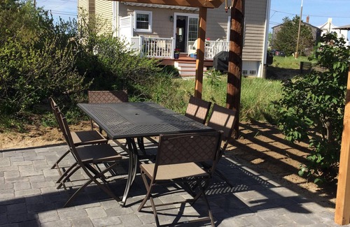 Newbury Cottage | Plum Island Summer Fun for the Whole Family - a few weeks still open!