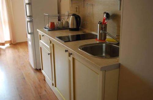Chaika Apartment | Plush, 1 Bed Apt, Dawn Park D