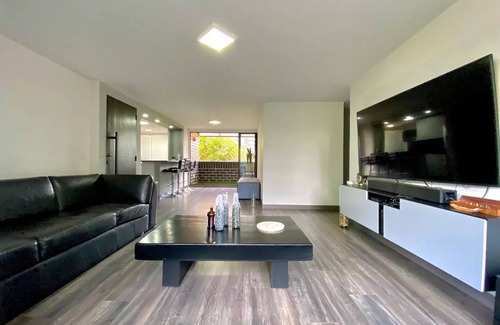 El Tesoro Apartment | Poblado Stylish Apartment