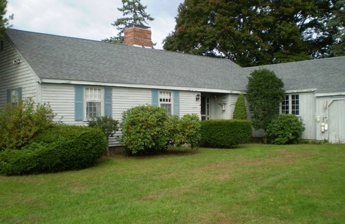 Pocasset House | Pocasset Harborfront Family Home Barlow's Landing - Tax Free