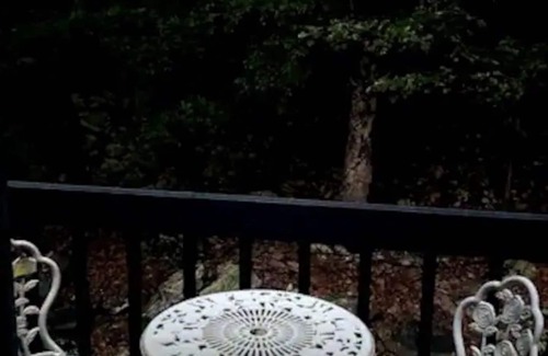 Bushkill House | Poconos Top Rated Resort - Saw Creek Estates