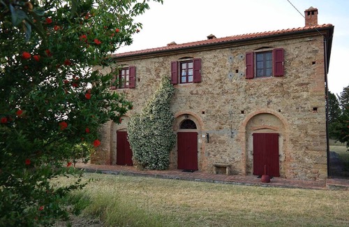 Legoli House | POD.NATALINO Farmhouse between woods and reality in the land of the Giantsnn