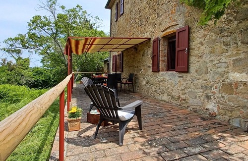 Legoli House | POD.NATALINO Farmhouse between woods and reality in the land of the Giantsnn