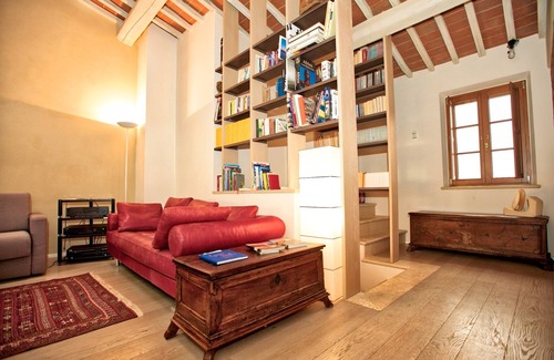 Casetta Apartment | Podere In The Crete With Amazing And Relaxing View Only 15 Min From Siena