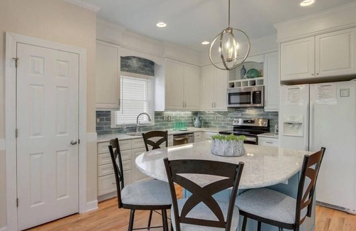 Isle of Palms House | Poet's Place at 6 Grand Pavilion|Roof Top Deck with Ocean View|Beautiful Interior|Grand Pavilion .