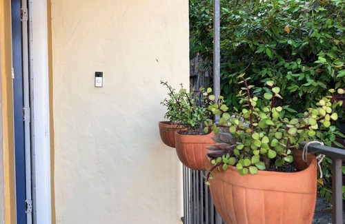 Point Richmond House | Point Oasis. Cozy Retreat. Walk to Keller Beach Park