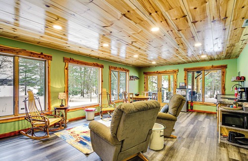 Grand Rapids Apartment | Pokegama Lake Vacation Rental w/Shared Boat Dock!