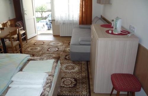 Dzwirzyno House | Pokoje Gościnne Dąbrowscy