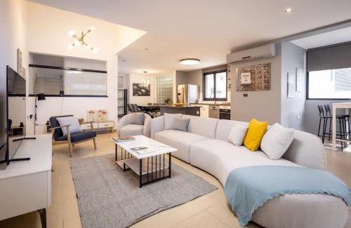 Netanya Villa | Poleg Serenity Villa with Shelter by Sea N' Rent