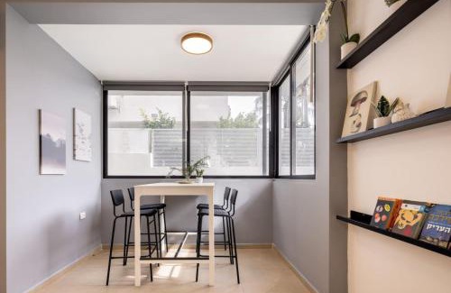 Netanya Villa | Poleg Serenity Villa with Shelter by Sea N' Rent