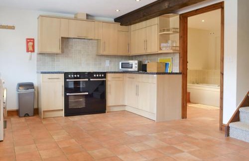 Foxley House | Pond Cottage - Ukc3736