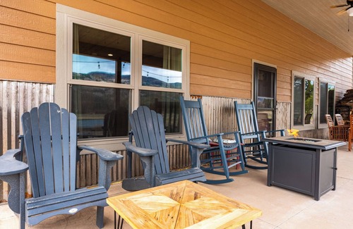 Bayfield House | Pond Property with Mountain Views minutes to Vallecito Lake walking distance to food and close to Durango (train/Mesa Verde and Million Dollar HWY)