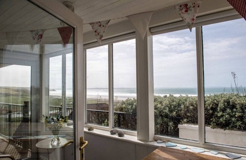 Penycwm House | Ponderosa · Family Beach House - 400m from Newgale Beach.