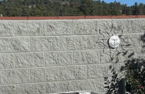 Glacier View Meadows Cottage | Poo's Corner! Relax w hot tub, mountains & stars!
