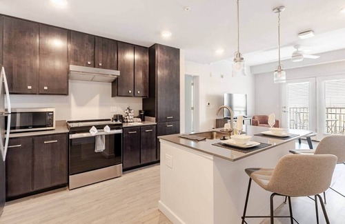 Jarrell Apartment | Pool Home*Mins to Austin Emergency* St David’s Hospital