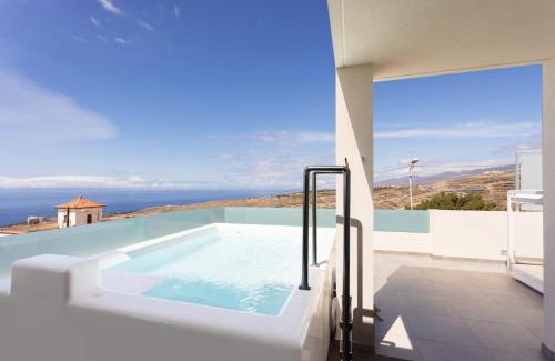 Adeje House | Pool Jacuzzi Home of Tulio