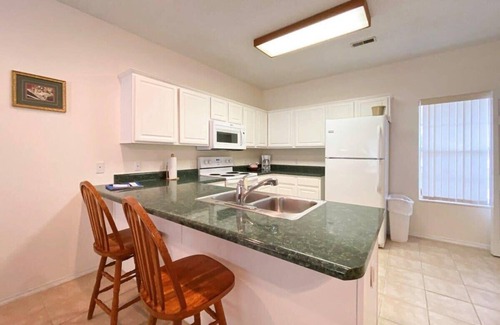Village of Four Seasons Apartment | Pool | WiFi | Lake Front| Sleeps 6 | MM 13 (632DC)