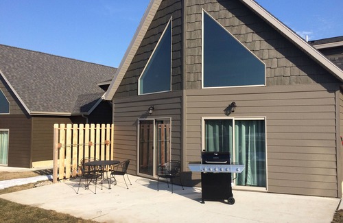 Arnolds Park Cabin | Poolside Cabin 178 at Bridges Bay Resort on East Okoboji Lake