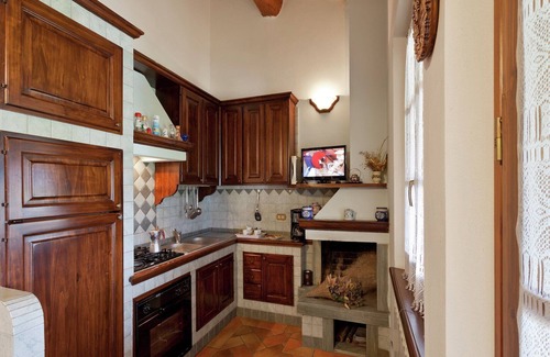 Foiano della Chiana House | Poolside Vacation Home, Foiano