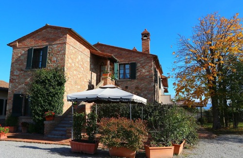 Foiano della Chiana House | Poolside Vacation Home, Foiano