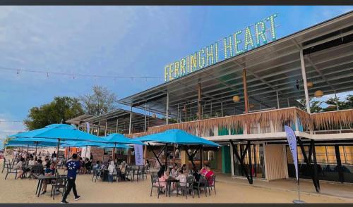 Batu Ferringhi Apartment | PoolView Resort Batu Ferringhi 502 - 2 Rooms