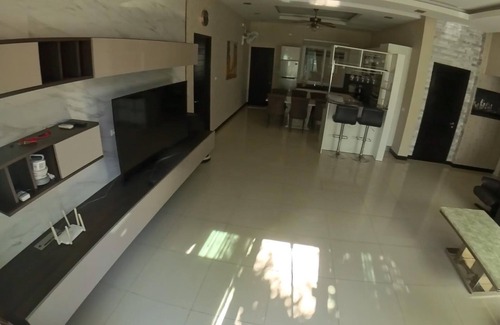 Bang Sare House | Poolvilla 4 Bedroom near Sea